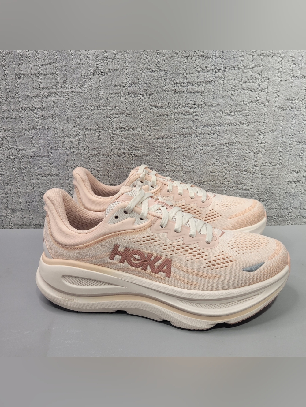 Hoka One One Bondi 9 Wide Women's Size US 6D Rose Latte Athletic Sneakers.